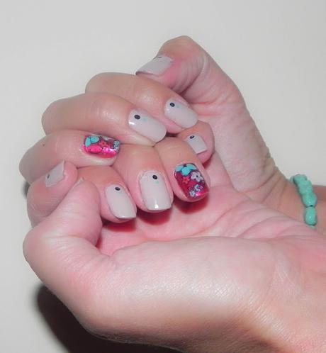 Aires étnicos en otoño (look con NABLA, manicura y outfit)