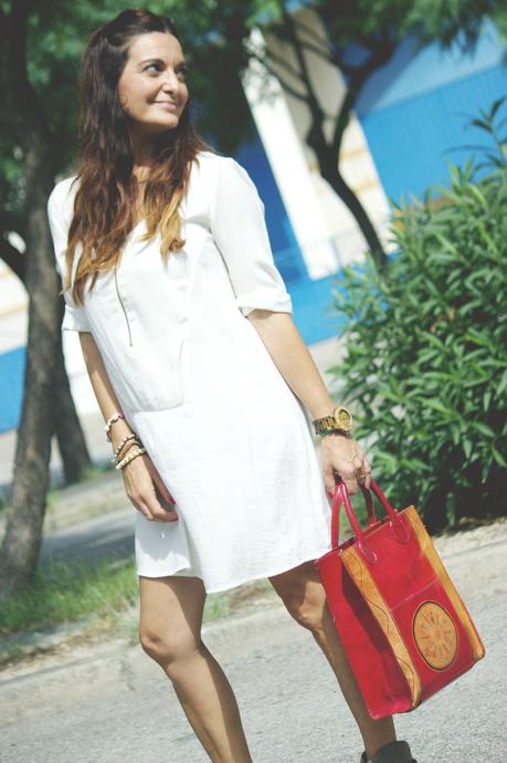 Vestido blanco con botines