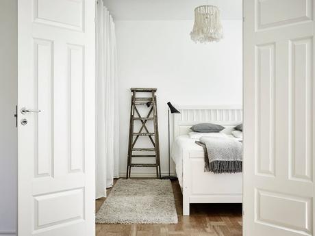 UN APARTAMENTO SENCILLO Y LUMINOSO