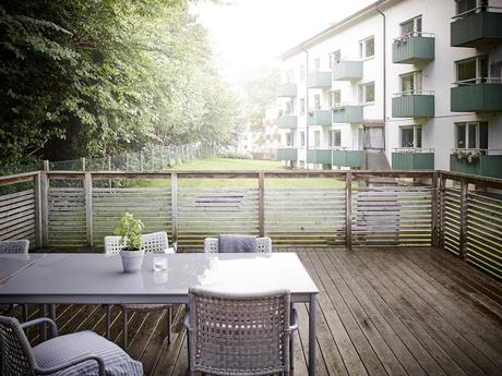 UN APARTAMENTO SENCILLO Y LUMINOSO