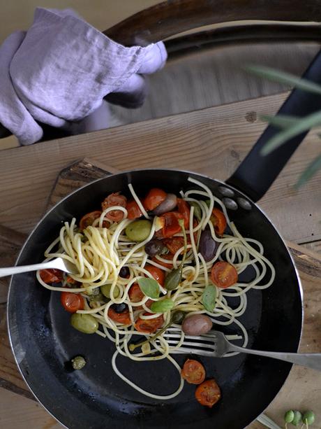 SPAGHETTI ALLA PUTANESCA