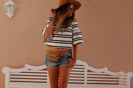 cROP tOP nAVY + rIÑONERA pRINT #nOUNIFORMES cROP tOP nAVY + rIÑONERA pRINT #nOUNIFORMES