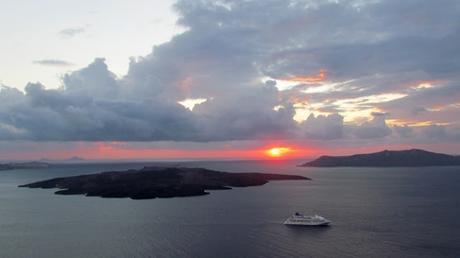 Atardecer en Santorini. Grecia