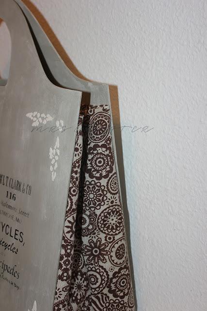 STENCIL Y PASTA DE RELIEVE