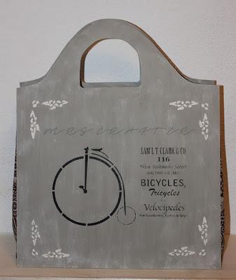 STENCIL Y PASTA DE RELIEVE