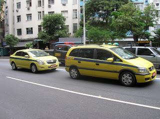 Taxi en Río de Janeiro, Brasil, La vuelta al mundo de Asun y Ricardo, round the world, mundoporlibre.com