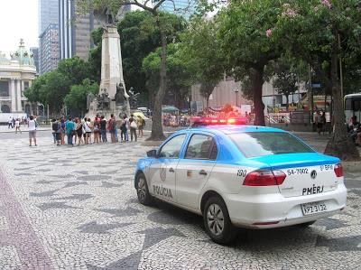 Policía de Río de Janeiro, Brasil, La vuelta al mundo de Asun y Ricardo, round the world, mundoporlibre.com