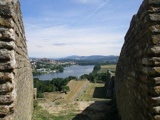 DE TUY A VALENÇA DO MINHO: MONUMENTAL ENTRADA A PORTUGALL...