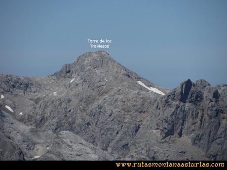 Ruta a la Torre del Friero: Vista de los Traviesos