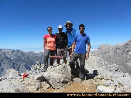Ruta a la Torre del Friero: Cima de la Torre del Friero