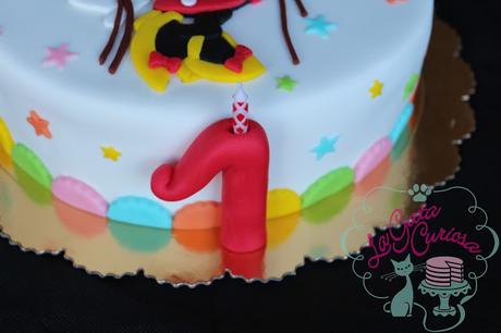 TARTA MINNIE CON GLOBOS PARA PAULA