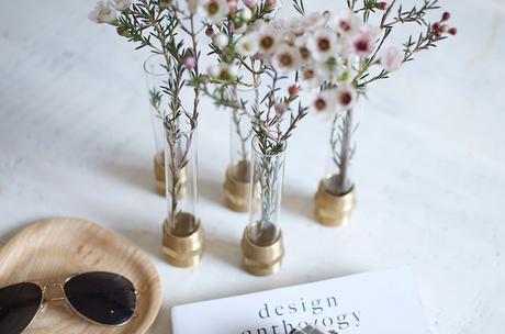 DIY Mini floreros con pernos y tubo de ensayos