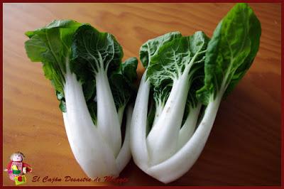 PAKSOI CON GAMBAS, SETAS Y FIDEOS