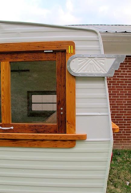 ANTES/DESPUÉS: DE CARAVANA RUINOSA A FOOD TRUCK CON ESTILO