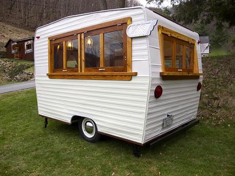 ANTES/DESPUÉS: DE CARAVANA RUINOSA A FOOD TRUCK CON ESTILO