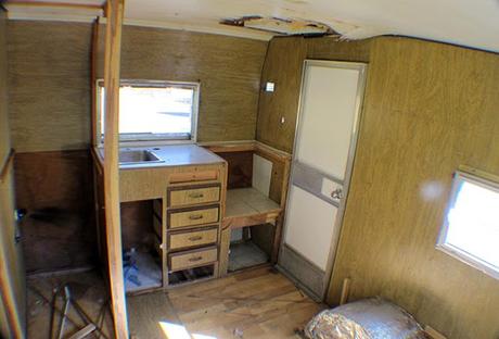 ANTES/DESPUÉS: DE CARAVANA RUINOSA A FOOD TRUCK CON ESTILO