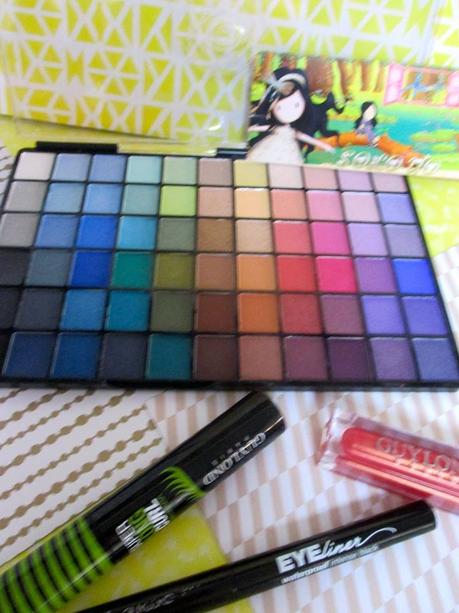 makeup, maquillaje, maquillaje azul, look azul, guylond, paleta 66 sombras, blog de maquillaje, blog solo yo, solo yo, 