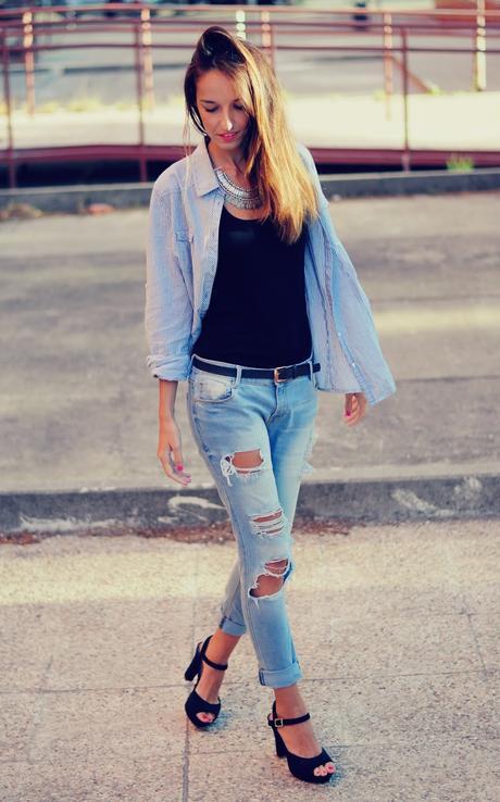 JEANS ROTOS Y CAMISA