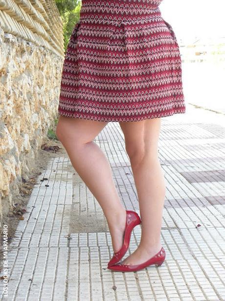 http://www.loslooksdemiarmario.com/2015/09/falda-globo-outfit.html