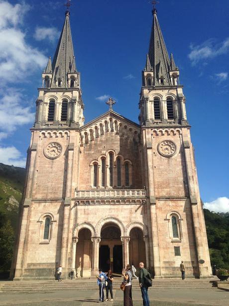 Camin a Cuadonga por Eva Rogado