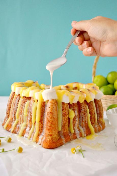 Key lime s'more bundt cake #BundtBakers - Bizcocho de lima con nubes Key lime s'more bundt cake #BundtBakers - Bizcocho de lima con nubes