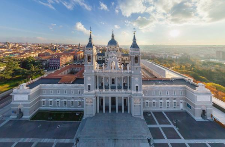 La postal de la semana: Una  Almudena diferente