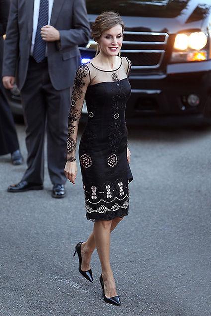 Dña. Letizia en Georgetown con el mismo vestido de siempre