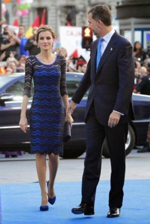 Dña. Letizia en Georgetown con el mismo vestido de siempre