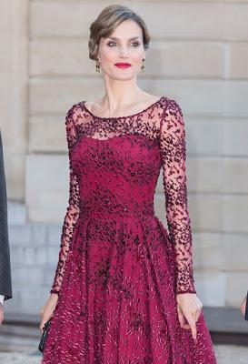 Dña. Letizia en Georgetown con el mismo vestido de siempre