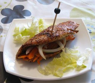 Libritos de pechuga de pollo con tomate a la Provenzal