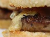 Hamburguesa cebolla caramelizada queso roncal jamon