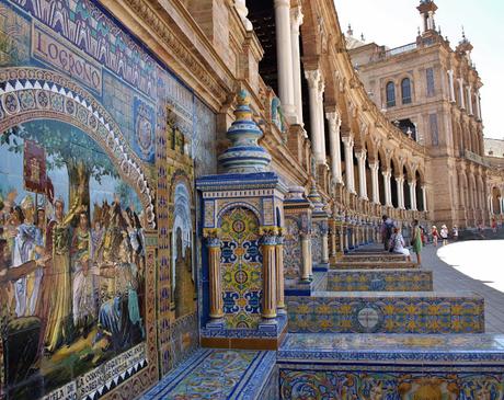 Los bancos de la Plaza de España (1).