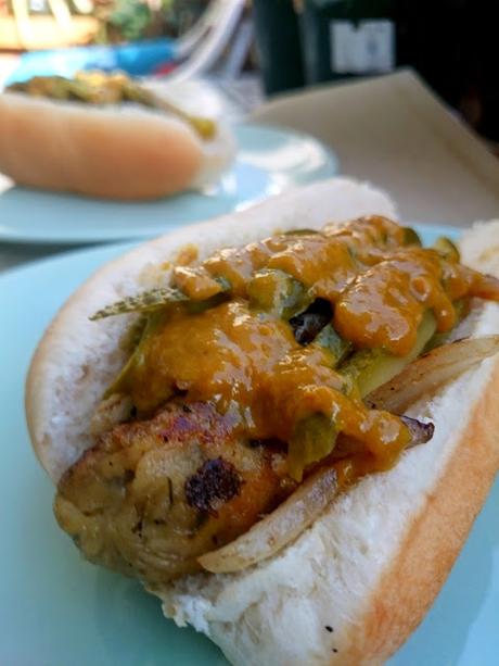 Perritos calientes de seitán