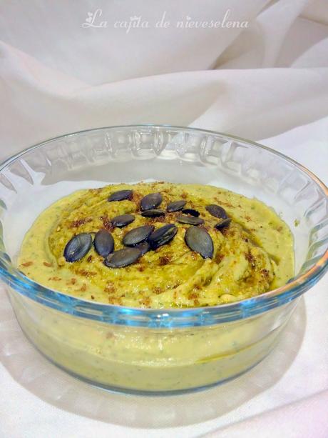 Hummus de cilantro y pera