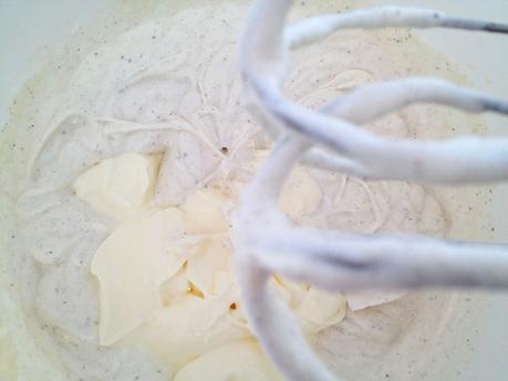 tarta frutas rojas tarta facil tarta de frutas recetas delikatissen postres delikatissen crema relleno vainilla crema ligera tarta base de almendras 