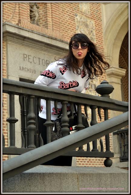 LO QUE TE HACE DIFERENTE TE HACE ESPECIAL