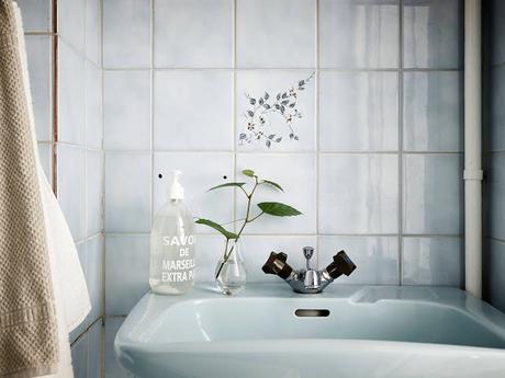 Atmósfera de otoño en un pequeño apartamento