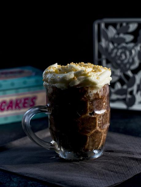 MUGCAKE DE CERVEZA NEGRA, POSTRE RÁPIDO MUY RESULTÓN