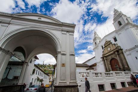 Quito, despacito y en pedacitos