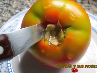 TOMATES RELLENOS DE SARDINAS PICANTONAS