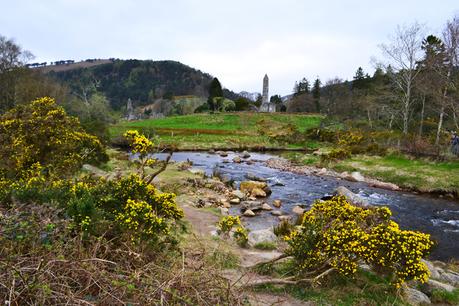 La otra parte del verde está en el silencio de Glendalough