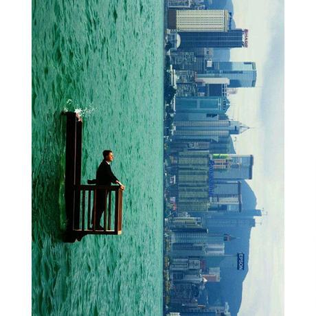 Surrealismo real en las fotografías de Philippe Ramette