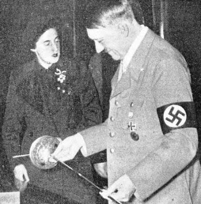 La boda entre Adolf Hitler y Pilar Primo de Rivera