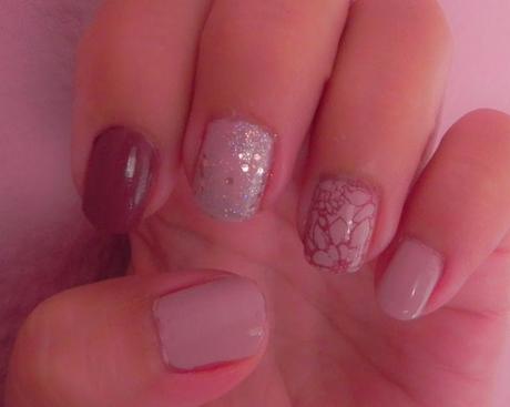 Morado y caldera (look y manicura)