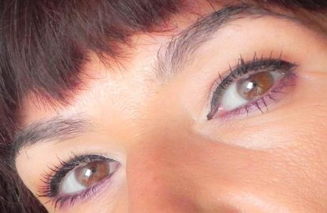 Morado y caldera (look y manicura)