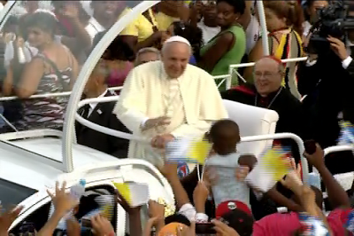 Papa Francisco: Quien no vive para servir, no sirve para vivir [+ video y fotos]