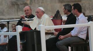 Papa Francisco llama jóvenes amistad social
