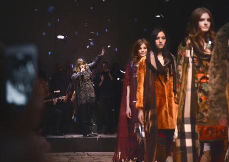 BURBERRY LLEGA A APPLE MUSIC