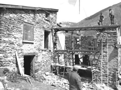 Casa Rustica de Piedra, Remodelada en los Alpes