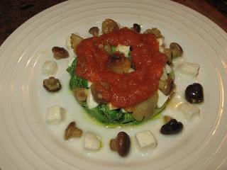 TIRAS CINTAS DE CALABACÍN CON SETAS Y MOZZARELLA